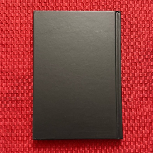 Fashion Books - Picture 10 of 10